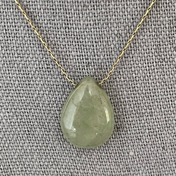 Jewelry - Green stone necklace